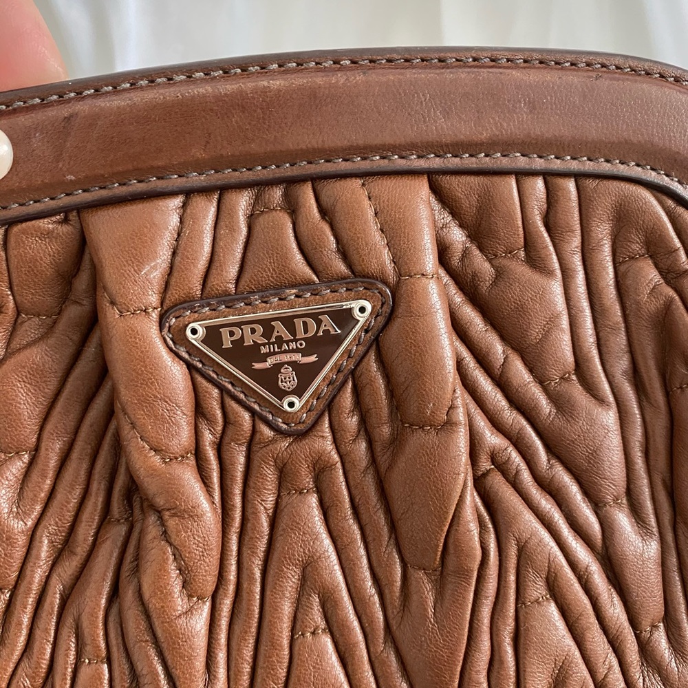 ✨PRADA✨Gathered Nappa Leather Evening Clutch - Picture 4 of 10